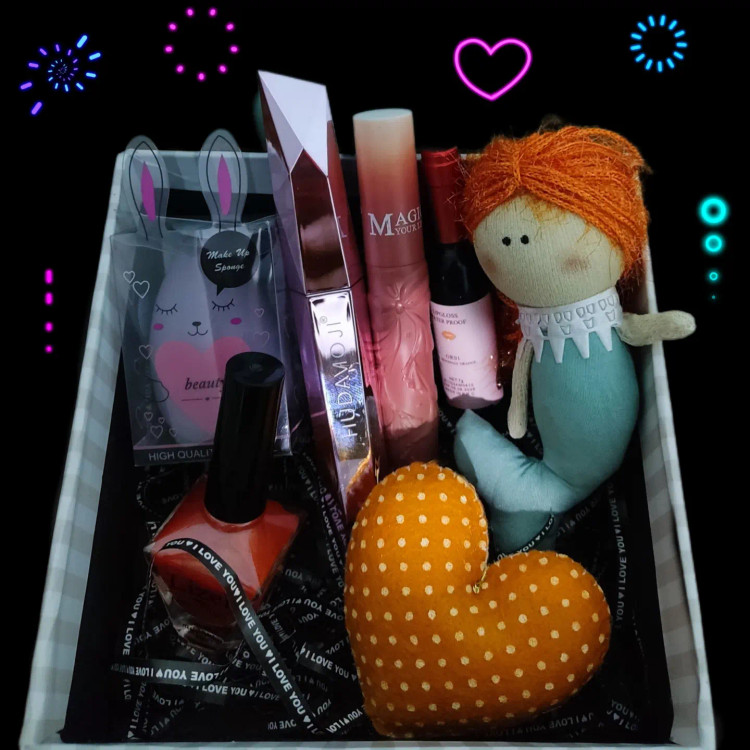 باکس کادوی دخترانه عیدی کادویی کرج