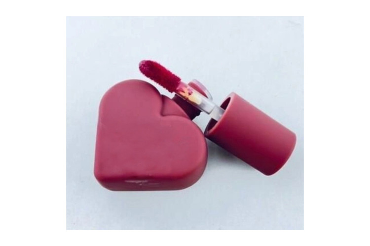 رژ لب قلبی ماتیک قلبی رژلب قلبی دخترانه رژلب فانتزی