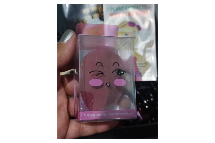 پد اشکی برای پخش کرم پودر و پنکیک