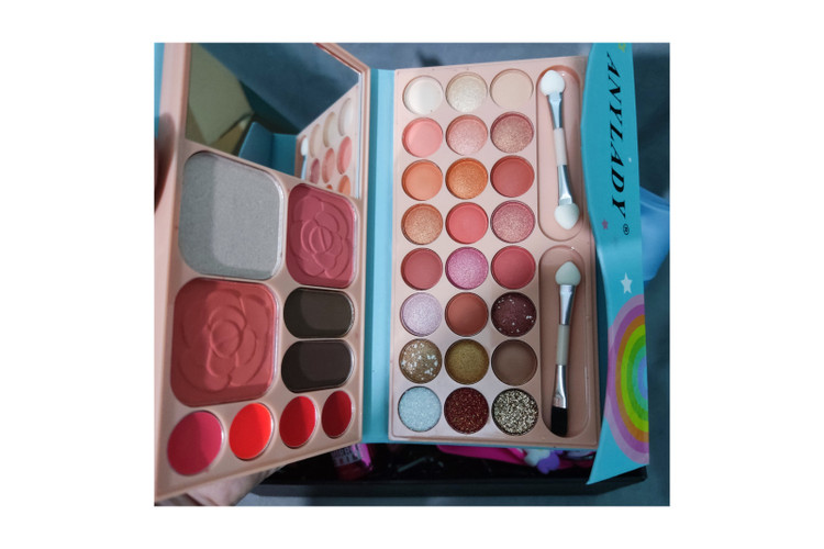 پالت سایه آنی لیدی