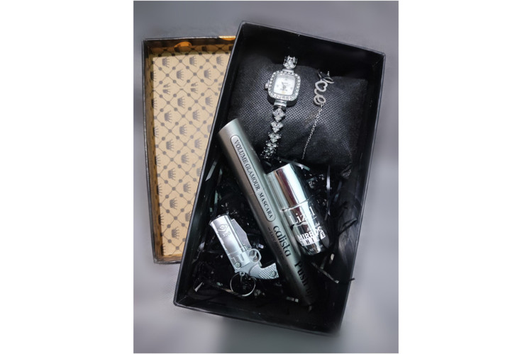 قیمت کادو تولد زن روز زن