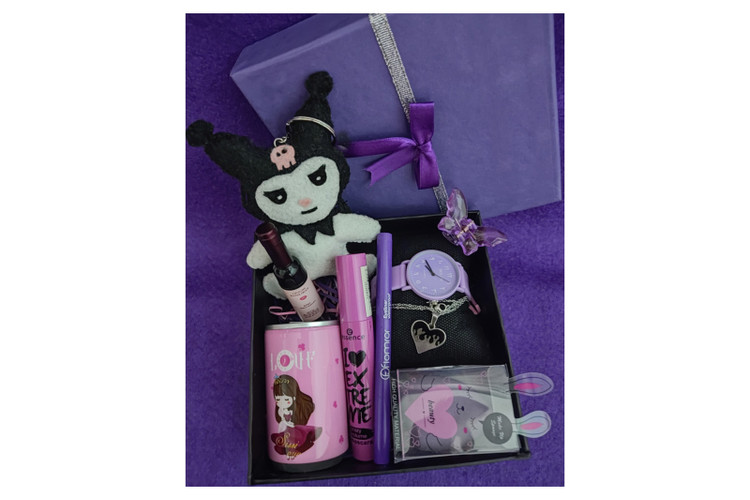 کادوی روز دختر کرومی