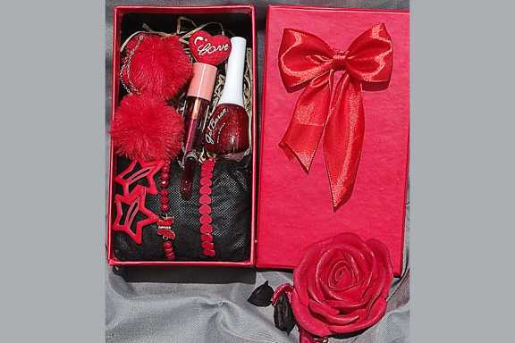 کادو یلدایی هدیه دخترانه