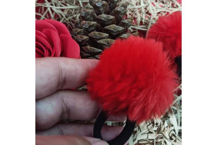 کشمو توپی پوم پوم قرمز