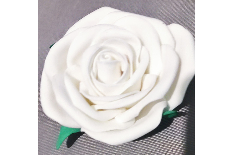 رز سفید فومی