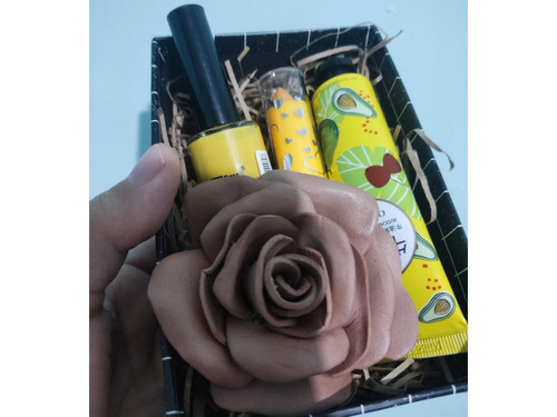 قیمت کادو روز زن لیمویی