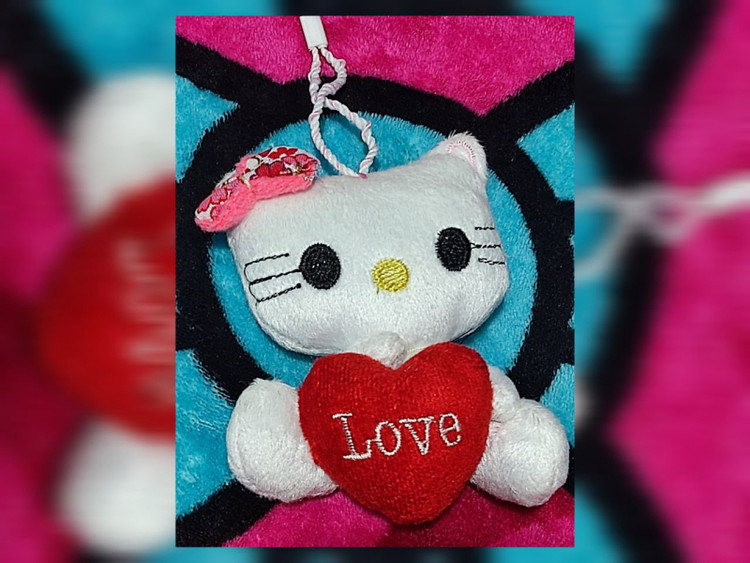 قیمت عروسک هلوکیتی