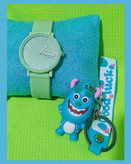 ساعت بلون سبز