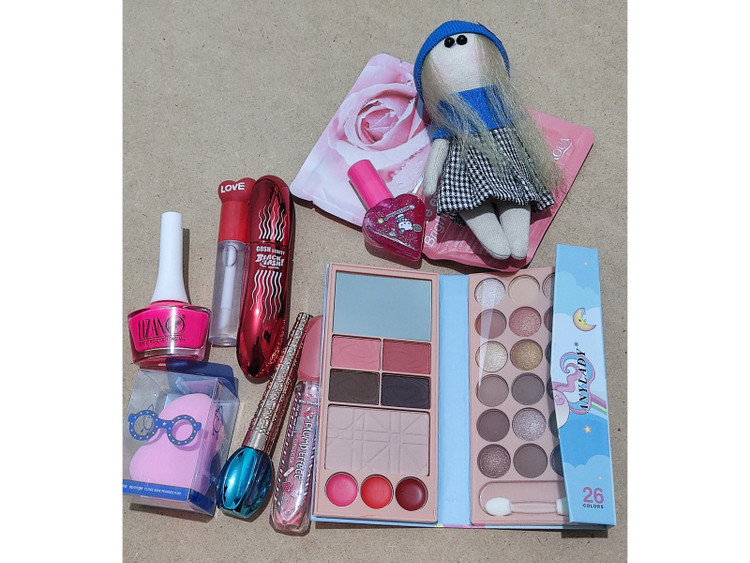 پک لوازم آرایشی